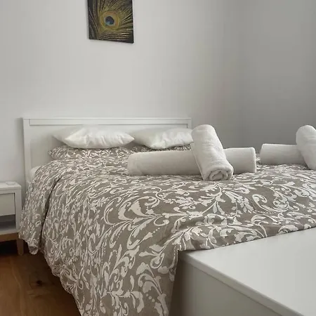 Galerie Hechelstein / 106 Lejlighed *