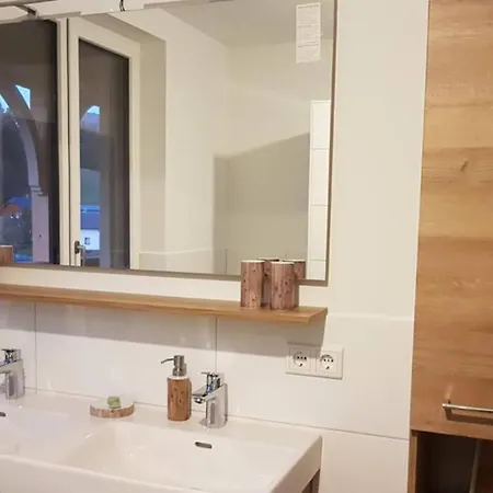 Galerie Hechelstein / 106 Apartment Tauplitz